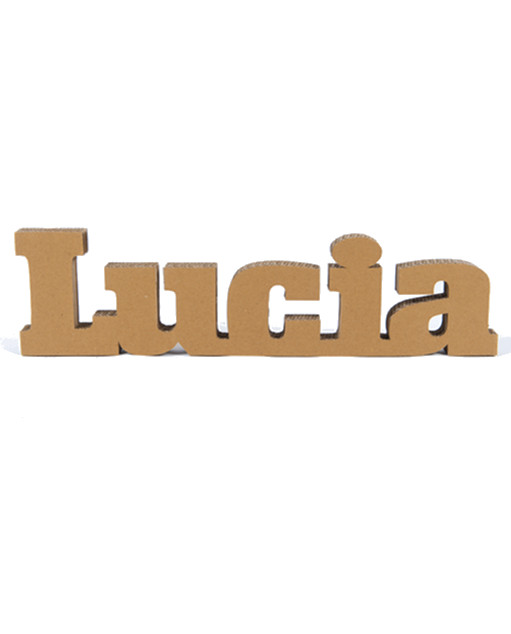 Nombres de cartón Lucia